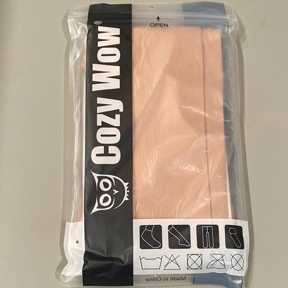 CozyWow Plus Size Tights in Nude - Picture 3 of 3